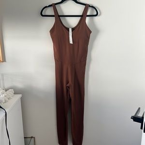 Lululemon ribbed jumpsuit brown size 6